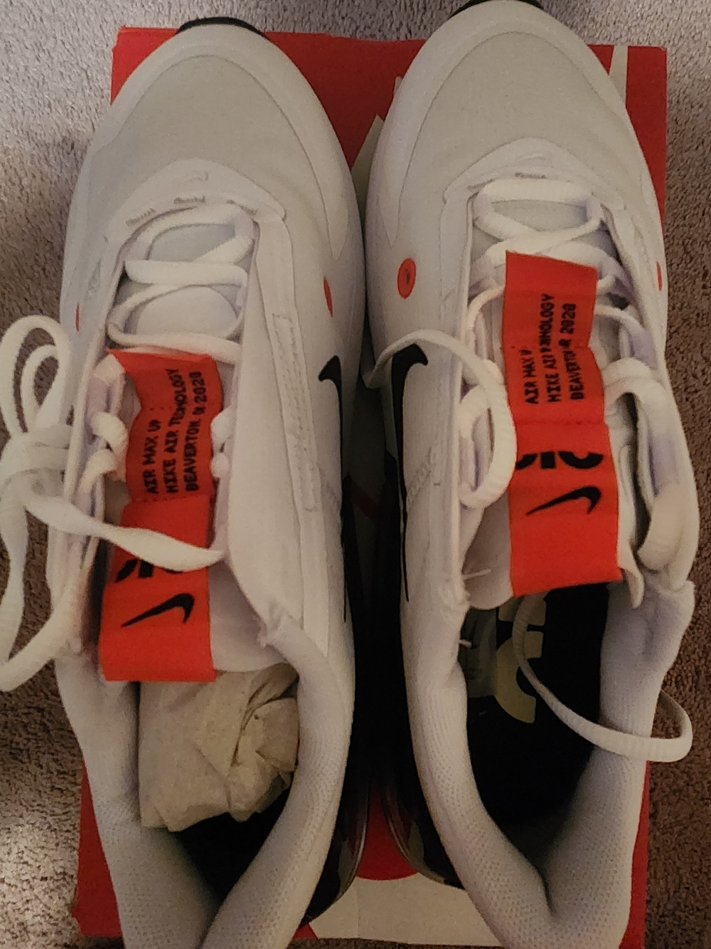 Nike Air Max Style White Black Red Athletic Sneaker - Picture 4 of 5